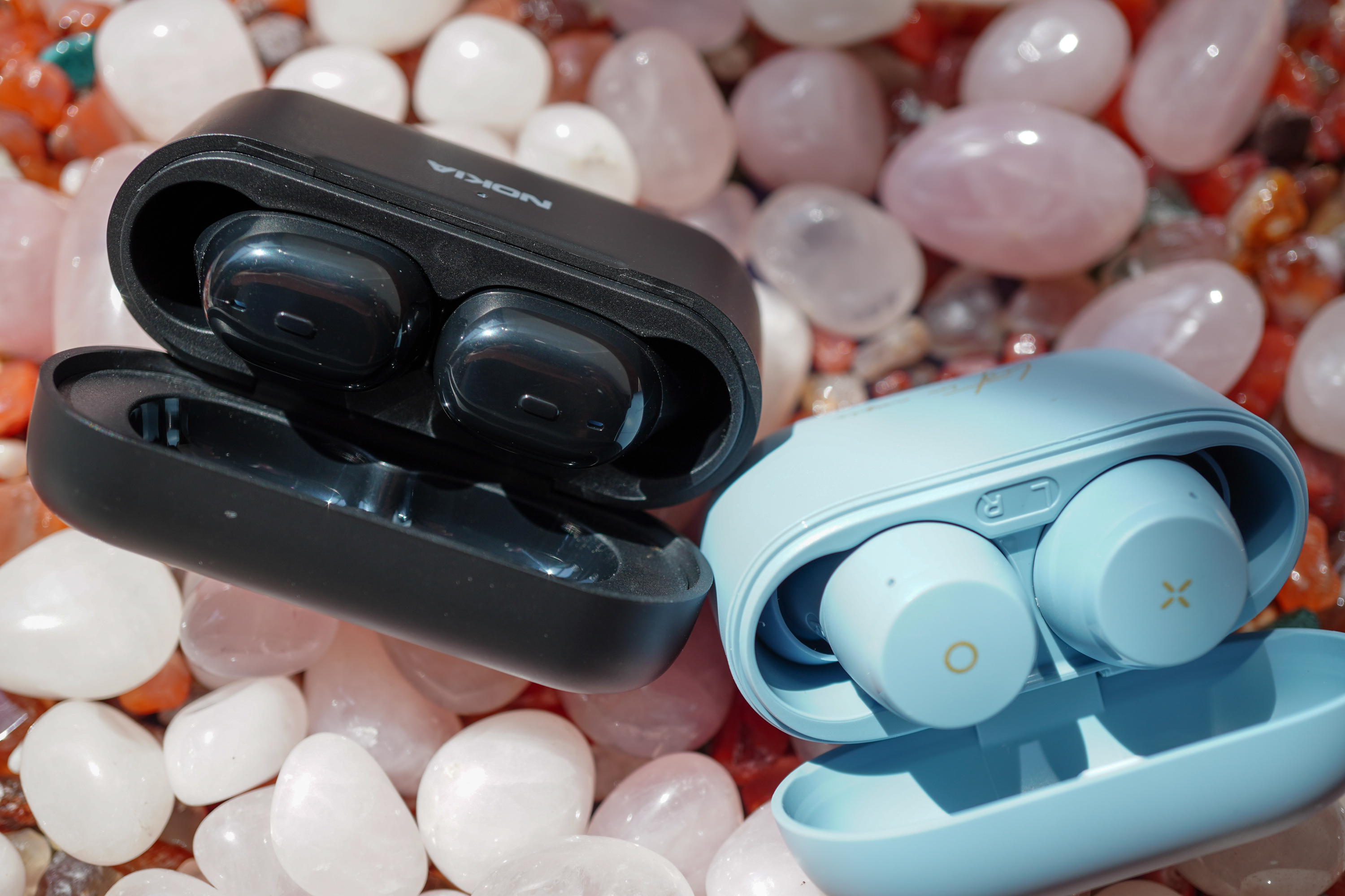 诺基亚e3200真实评测,诺基亚e3100蓝牙耳机实时评测