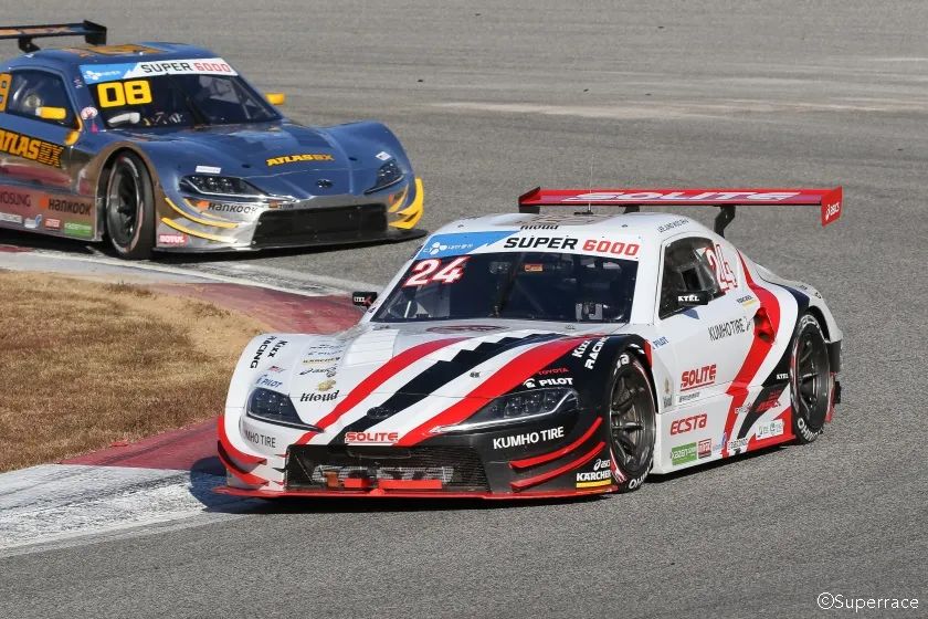 速赫锐驰2021赛季揭幕，锦湖轮胎翼驰达赛车队出场