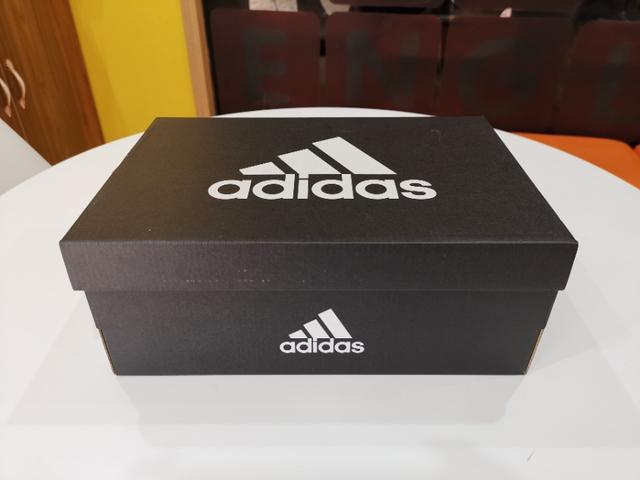 罗斯10玫瑰10年配色,玫瑰10年篮球鞋