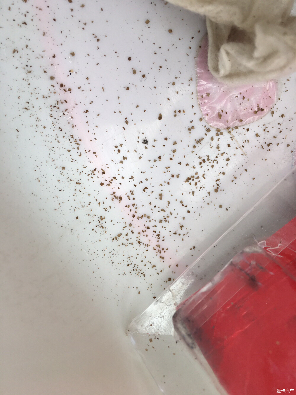 更换内置汽油滤芯油位很重,更换汽油内置滤芯把油用完吗