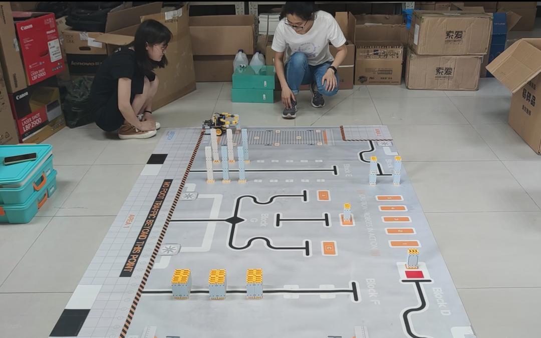 走进校园体验小学课程,走进校园感受