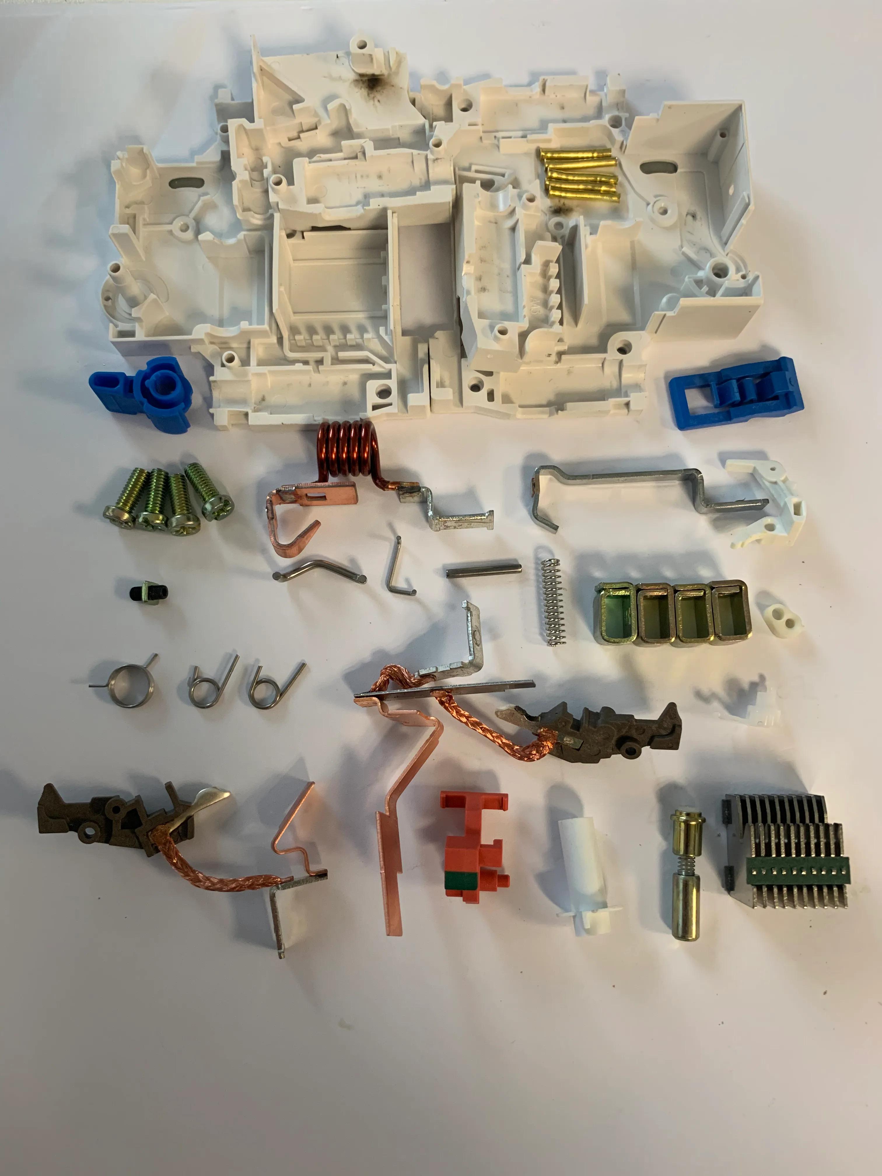 正泰空气开关和abb空气开关,正泰与abb空开哪个好