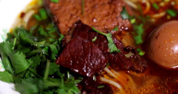 和泡面味道一样的红烧牛肉面,燃面煮的红烧牛肉面