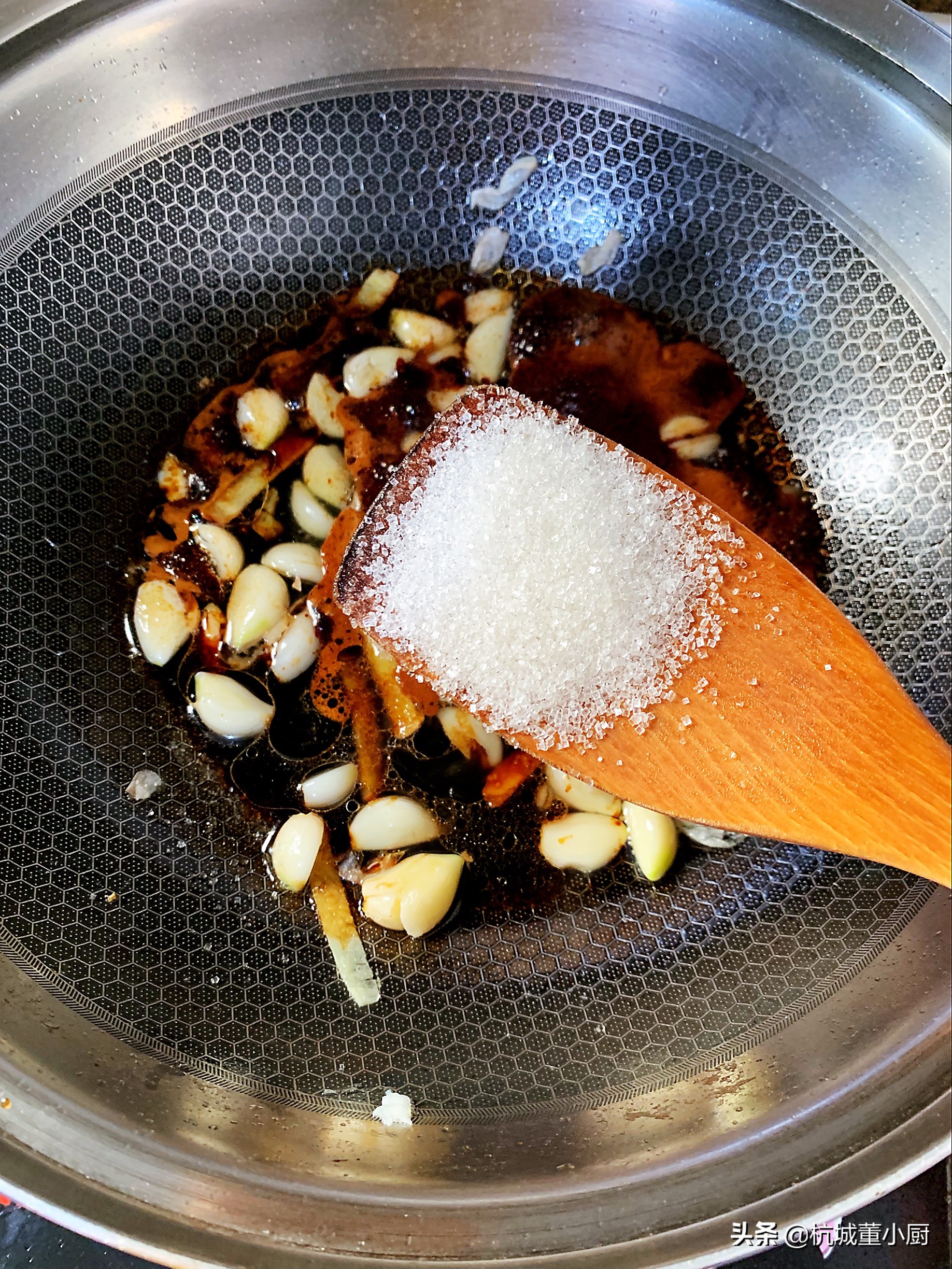 大厨红烧鲳鱼最正宗的做法,蒜子鲳鱼