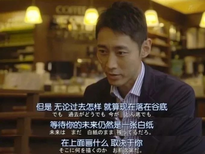 月薪3000买LV的女孩，到底有多可怕