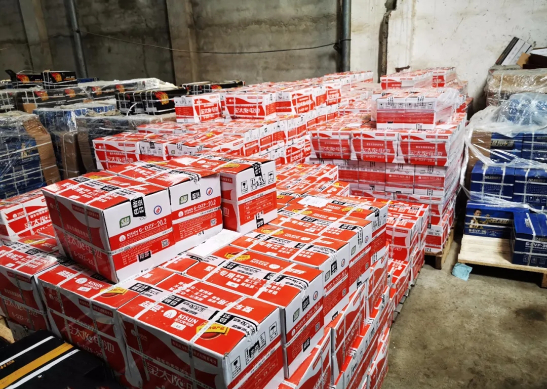 锂电电动车与铅酸电动车哪个好,铅酸电动车好还是锂电池的好