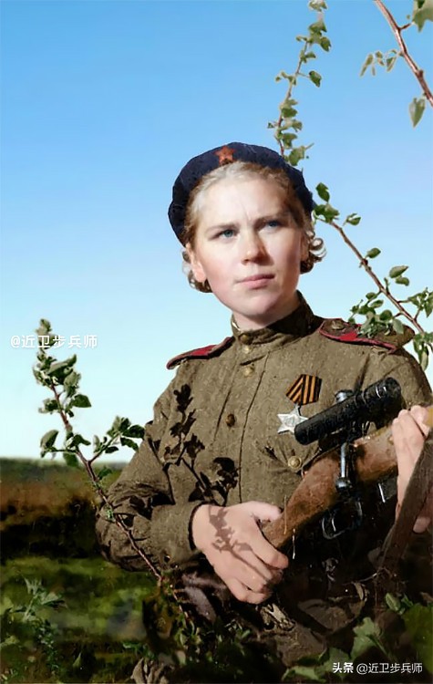 苏联女狙击手战斗德军,二战苏军女狙击手装备