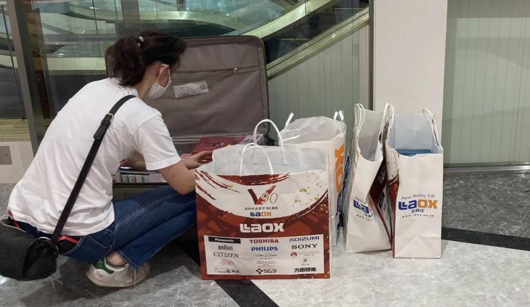 日本坑人的免税店,日本最大连锁免税店关闭一半门店