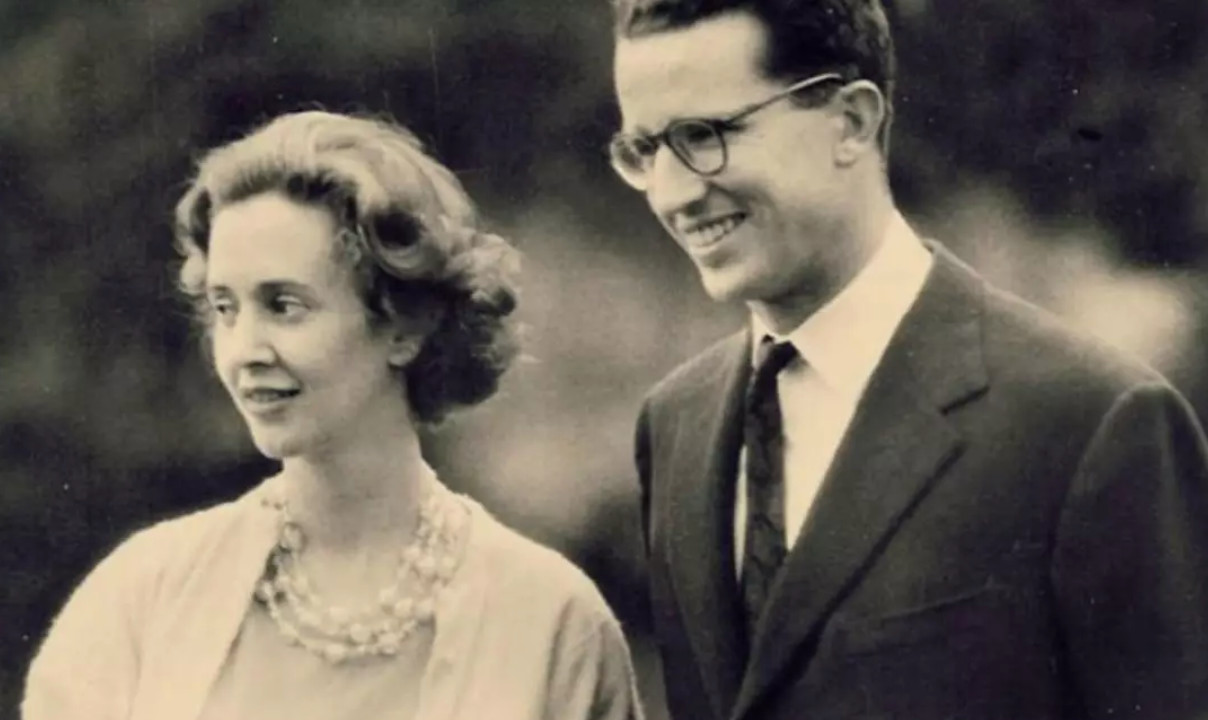 帅炸天，独宠不育王后33年，比利时“鲜肉”国王太苏了吧