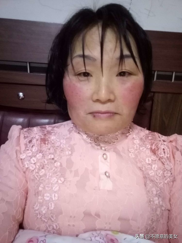 可爱的少妇自拍越来越丰满越来越成熟了