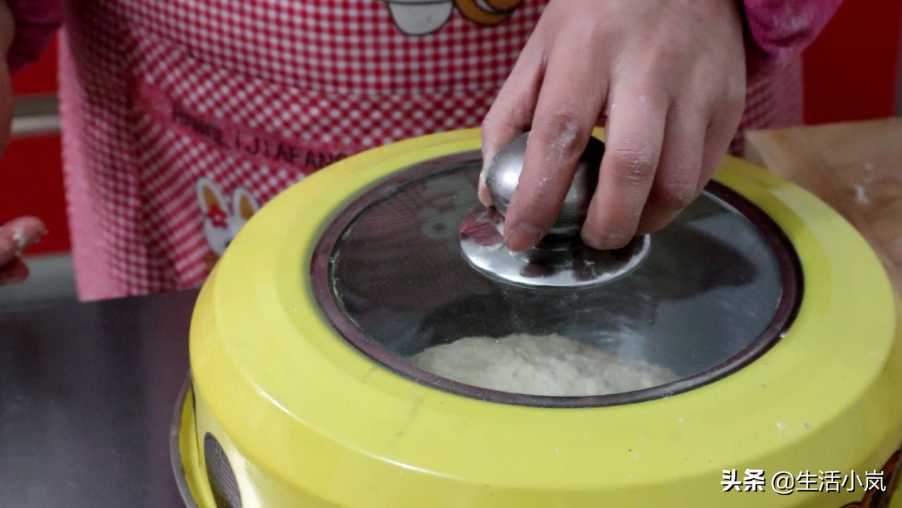 怎么炸软麻花里软外酥,炸出香脆的麻花