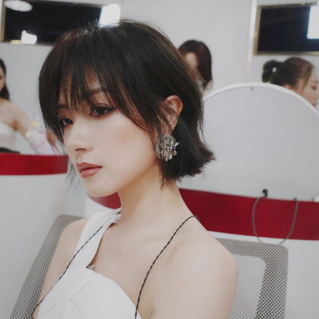 万茜点赞宁静恶评后的现状,万茜点赞宁静事件分析