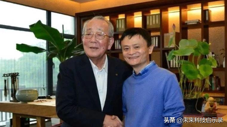 马云感慨金庸,马云问金庸人生该如何度过