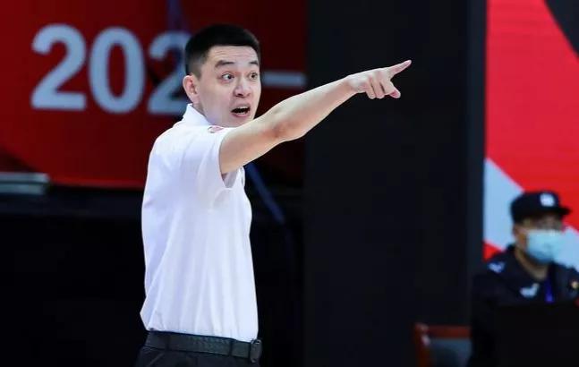 杨鸣赛后谈郭士强,赛后杨鸣郭士强