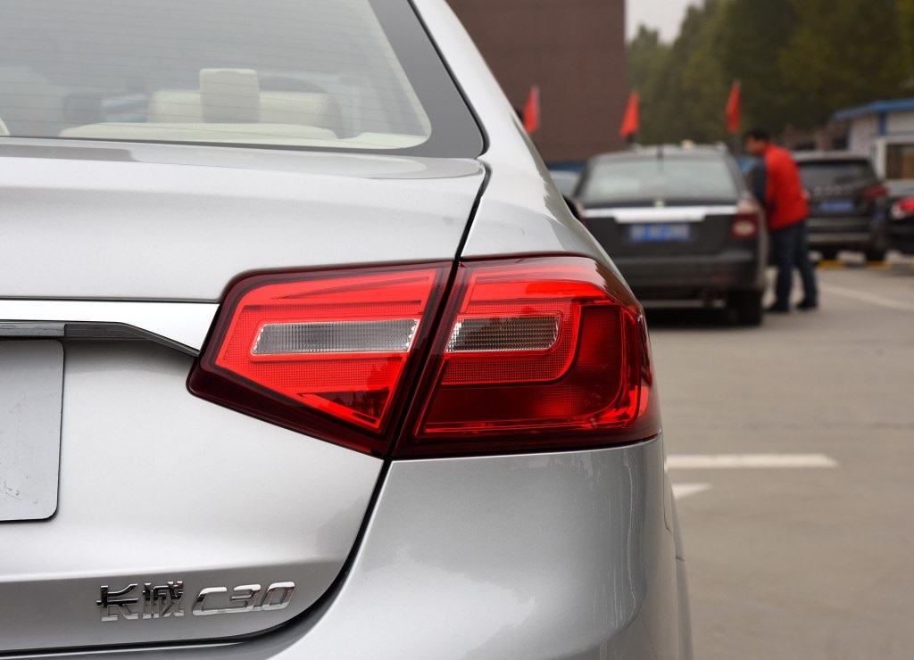 长安奔奔e-star国民版停产,又一国产车11个月卖出0辆