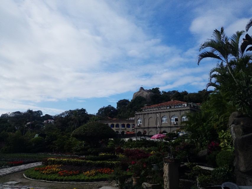 厦门人穿拖鞋短袖,厦门人冬天的穿着