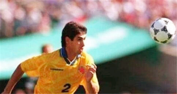 世界杯最惨乌龙球身中12枪,世界杯历史十大乌龙球