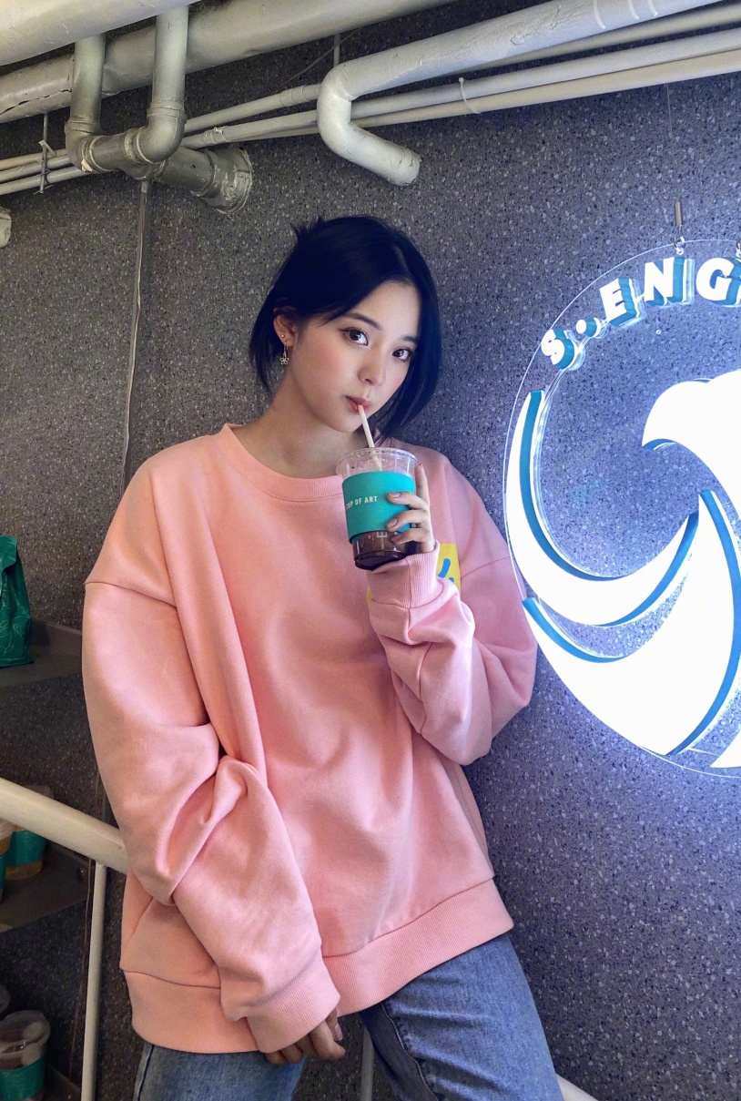 欧阳娜娜的清爽穿搭,欧阳娜娜夏日穿搭美图