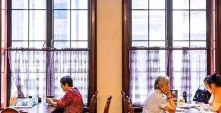 上海人爱喝咖啡是装的吗,咖啡对上海人有多重要