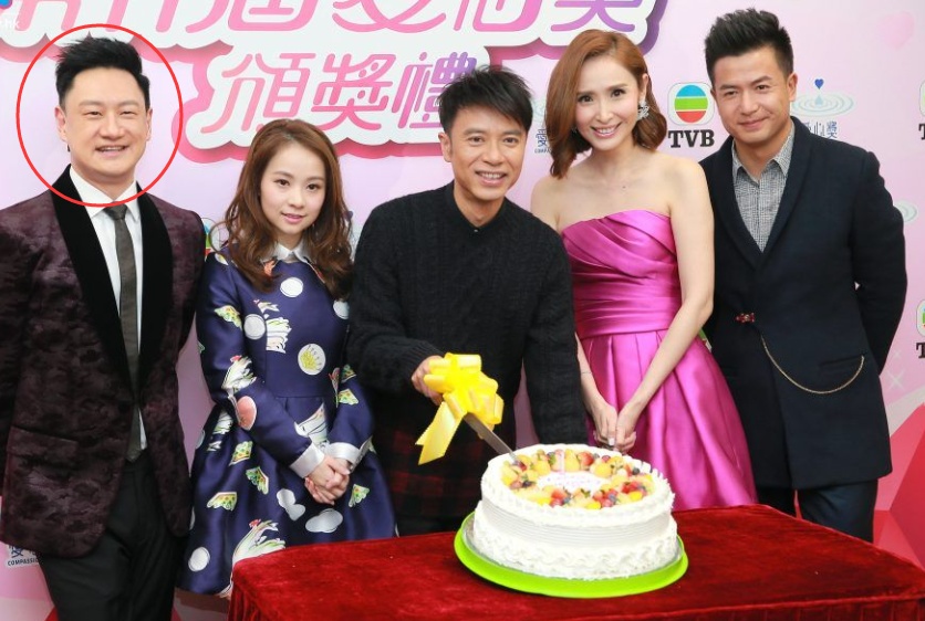 张柏芝晒12岁次子帅照,张柏芝戴墨镜帅照