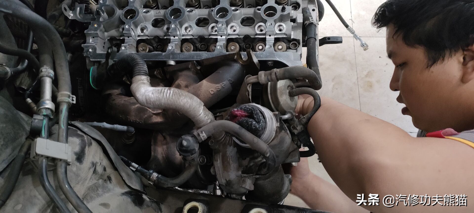 奥迪q5烧机油狂飙,奥迪q5烧机油且发动机抖动