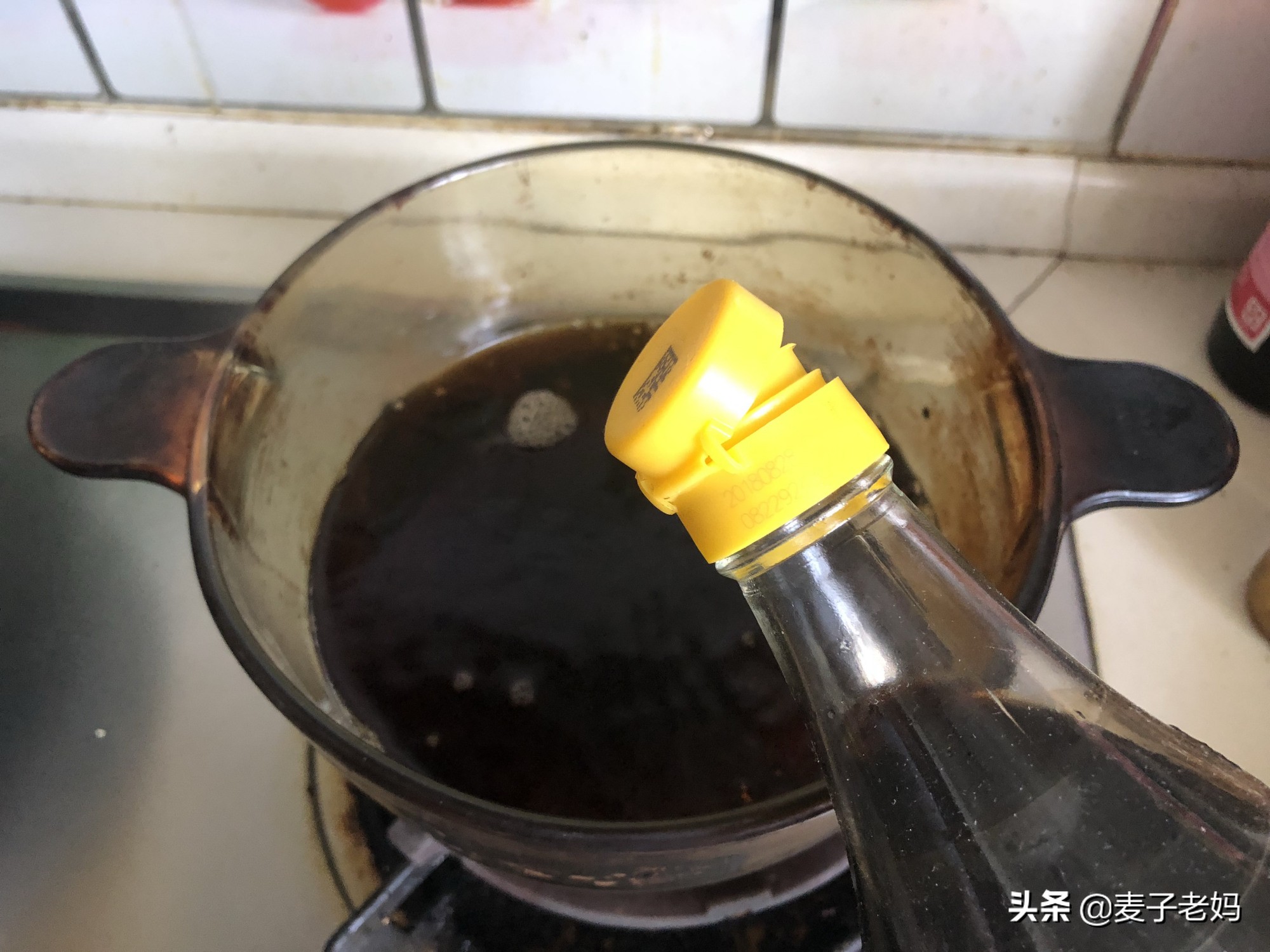 鲜蒜头这样腌一下，酸甜爽脆、生津开胃，放一年都不坏，夏日必备