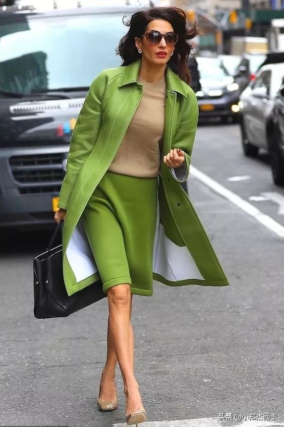 咦，梅根的大钻戒怎么不见了？|郑尔摩斯周报