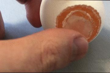 鸡蛋皮缝合手术,缝合鸡蛋膜视频教程