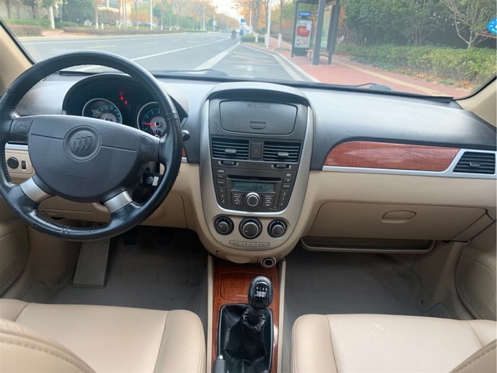 花1.8万买台二手别克车回家过年香吗？