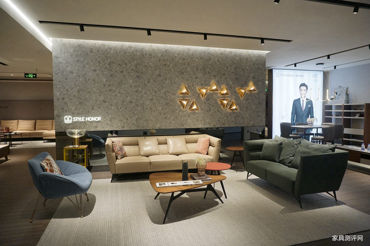 格调沙发哪个系列好用,极简黑沙发怎么搭出高级感