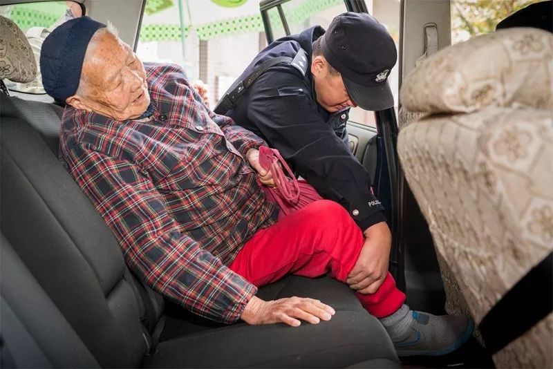 110先进评选｜走近警队中你最“熟悉”的陌生人