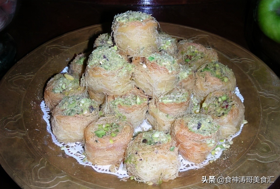 沙特家庭的一日三餐，营养过剩导致胖人太多，无奈宣布减肥换黄金