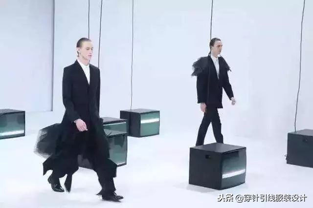 穿衣搭配技巧30-40岁夏款,穿衣搭配的技巧和方法