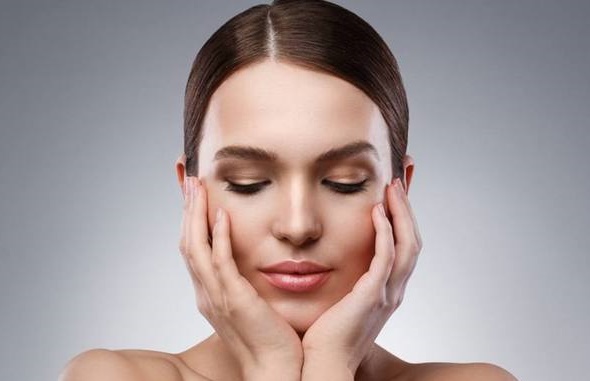 女人千万不要轻易整容,纹眉盲目跟风