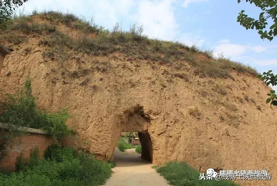 陕西历史博物馆周边景区,陕西古城墙景区介绍资料
