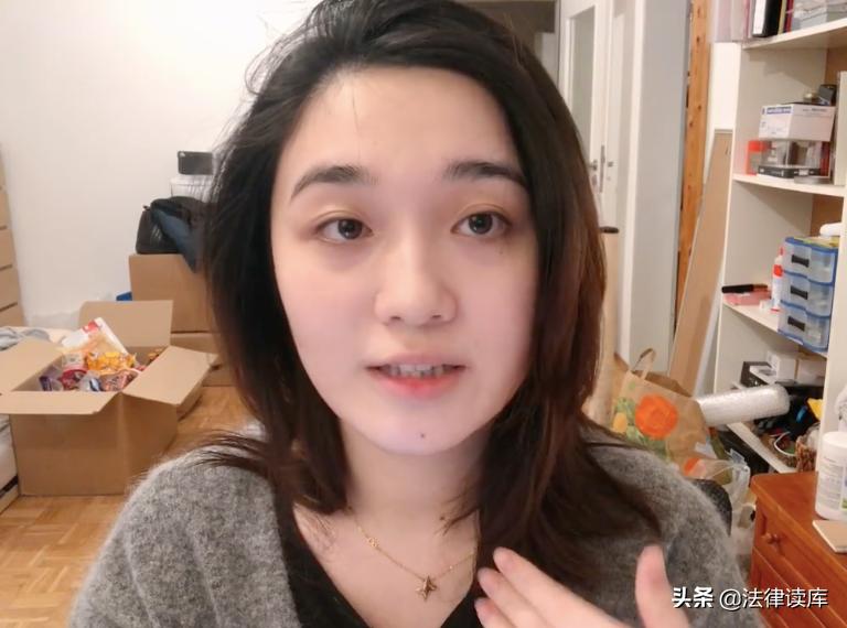一个反击猥琐男同学的女孩，与她清新的勇气