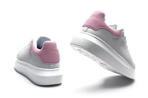 麦昆轻奢高定小白鞋,麦昆小白鞋夏季显瘦穿搭