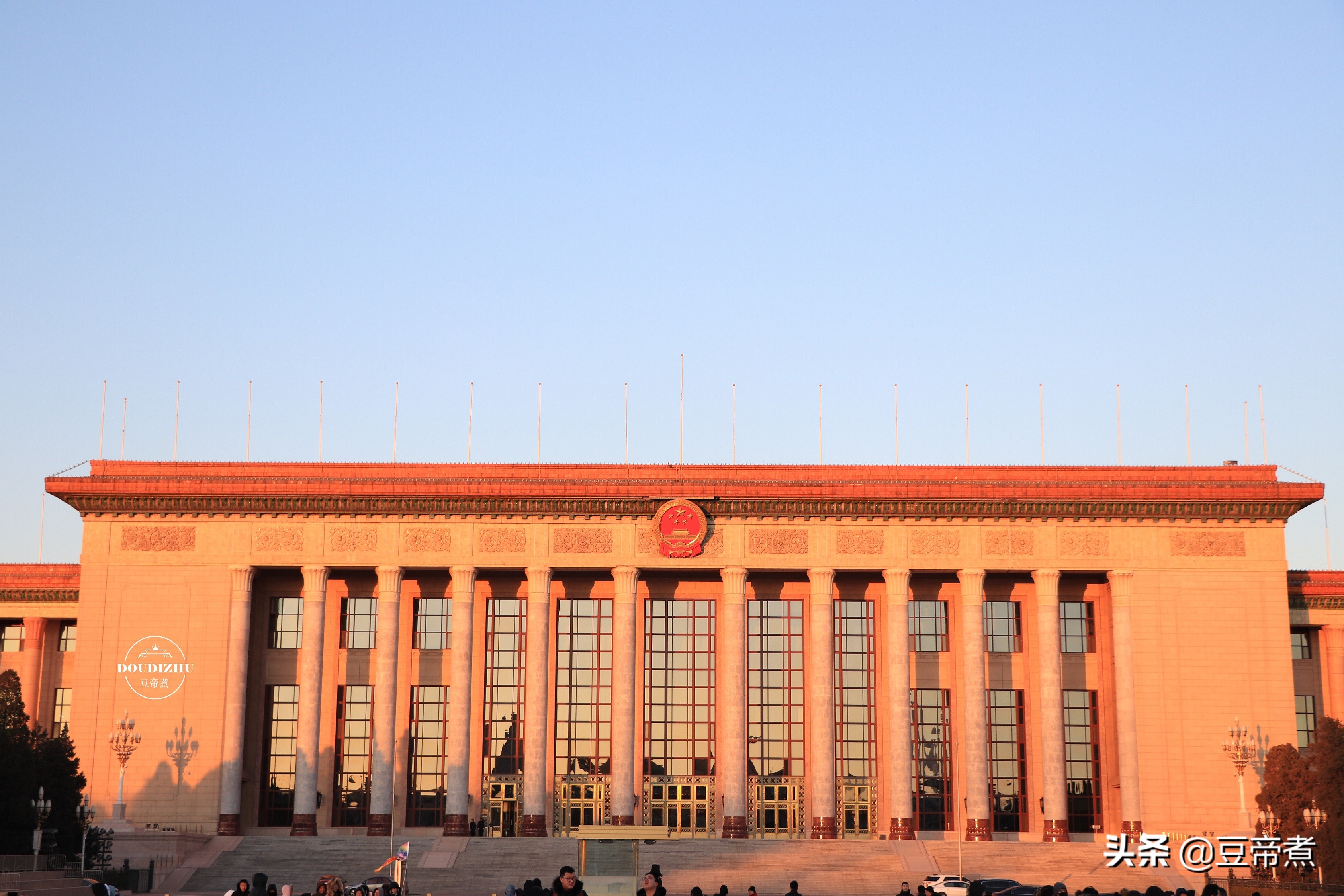 北京烤鸭有什么美誉,北京烤鸭也算特产