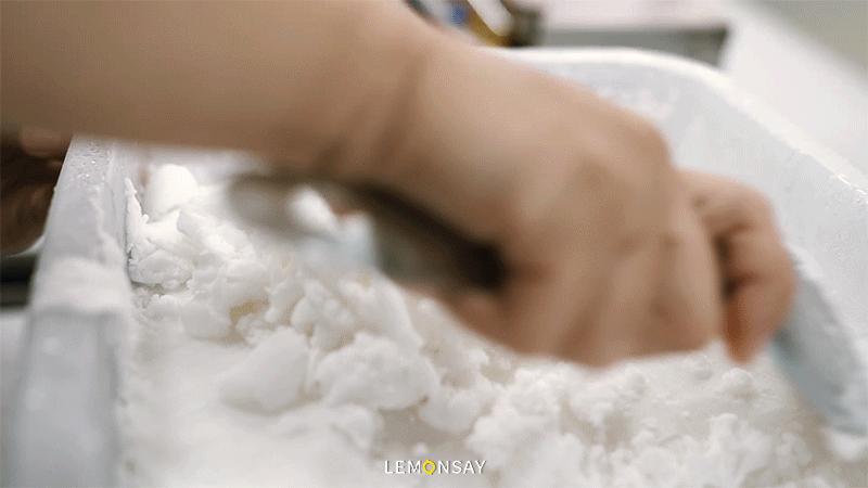 “就卖10块，难怪凌晨2点还满座”