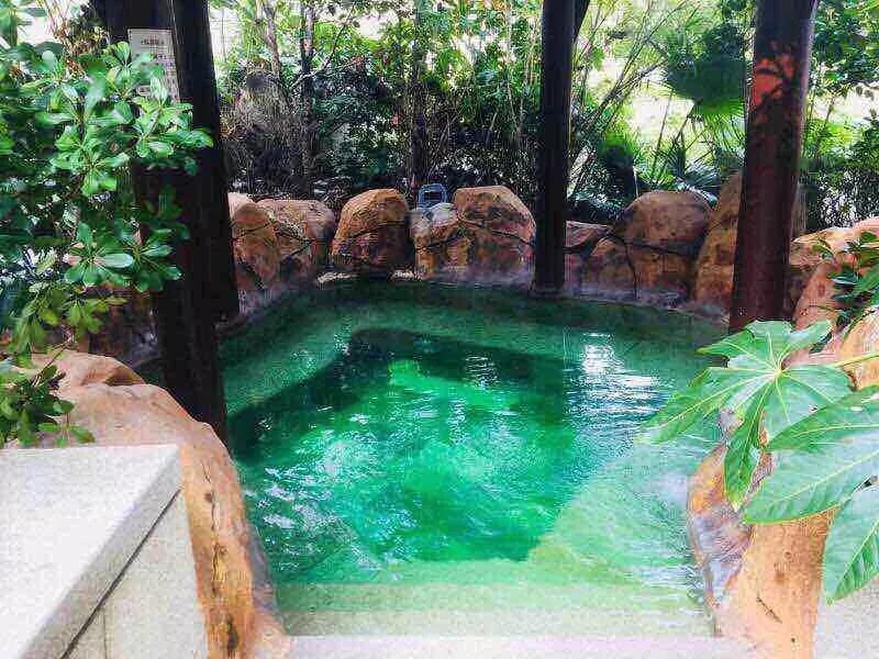 冬天怎么能少得了泡温泉,冬天泡温泉怎么不感冒