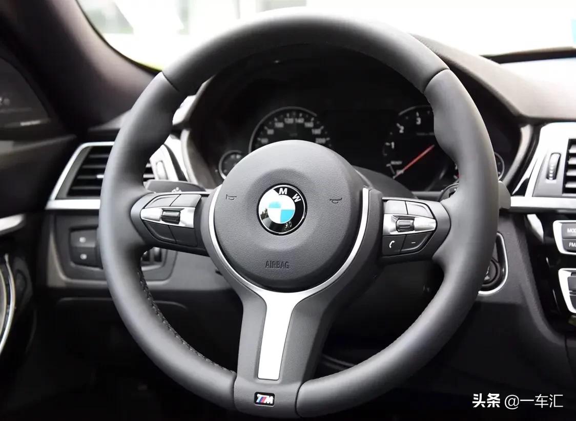 宝马3系gt2017款320im运动型,无框门宝马三系