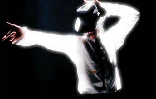 很像迈克尔杰克逊的小男孩,永远的孩童迈克尔杰克逊