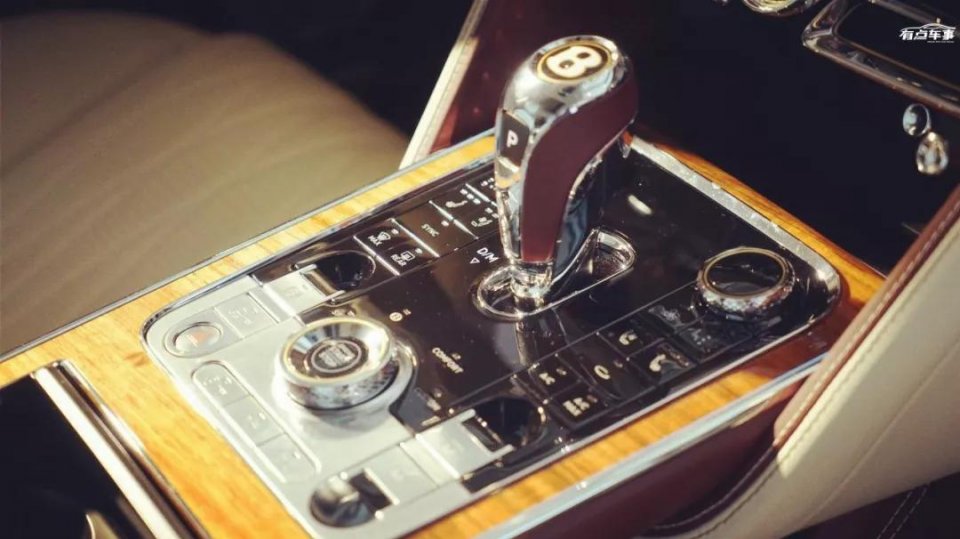 全新宾利飞驰体验,第一代宾利飞驰极速版