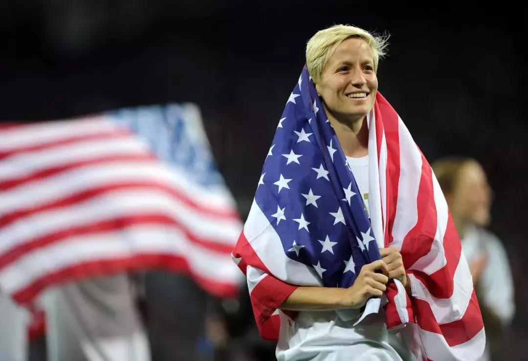 美国女足队长对特朗普的评价,他是最硬核的女足球星