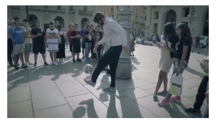 c罗4年街头扮流浪汉完整版,c罗假扮流浪汉完整版wayback