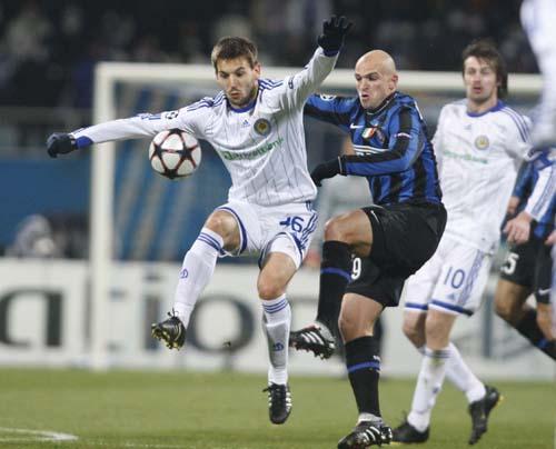 穆里尼奥三大杯创造纪录,穆里尼奥带领波尔图夺欧冠历程