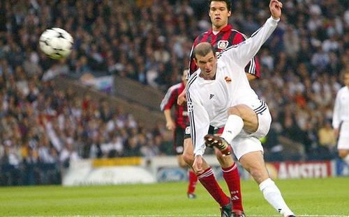 齐达内vs罗纳尔多谁厉害,齐达内和罗纳尔多是一个时期的吗