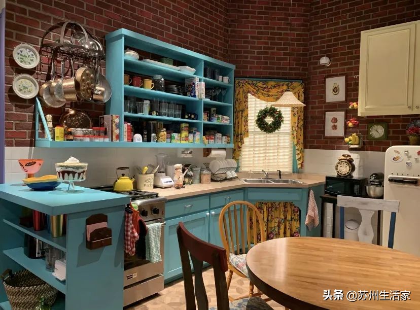 《老友记》开播27年，最难忘的还是剧中的家