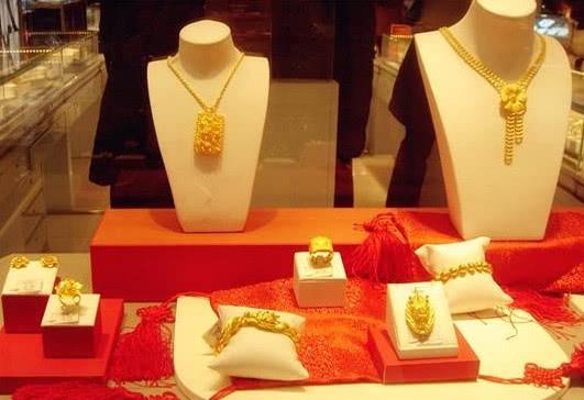 金店“以旧换新”时，3点要注意，若大意，可能会被坑