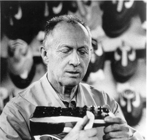 最贵的跑鞋排行榜第一名,史上最贵的马拉松跑鞋